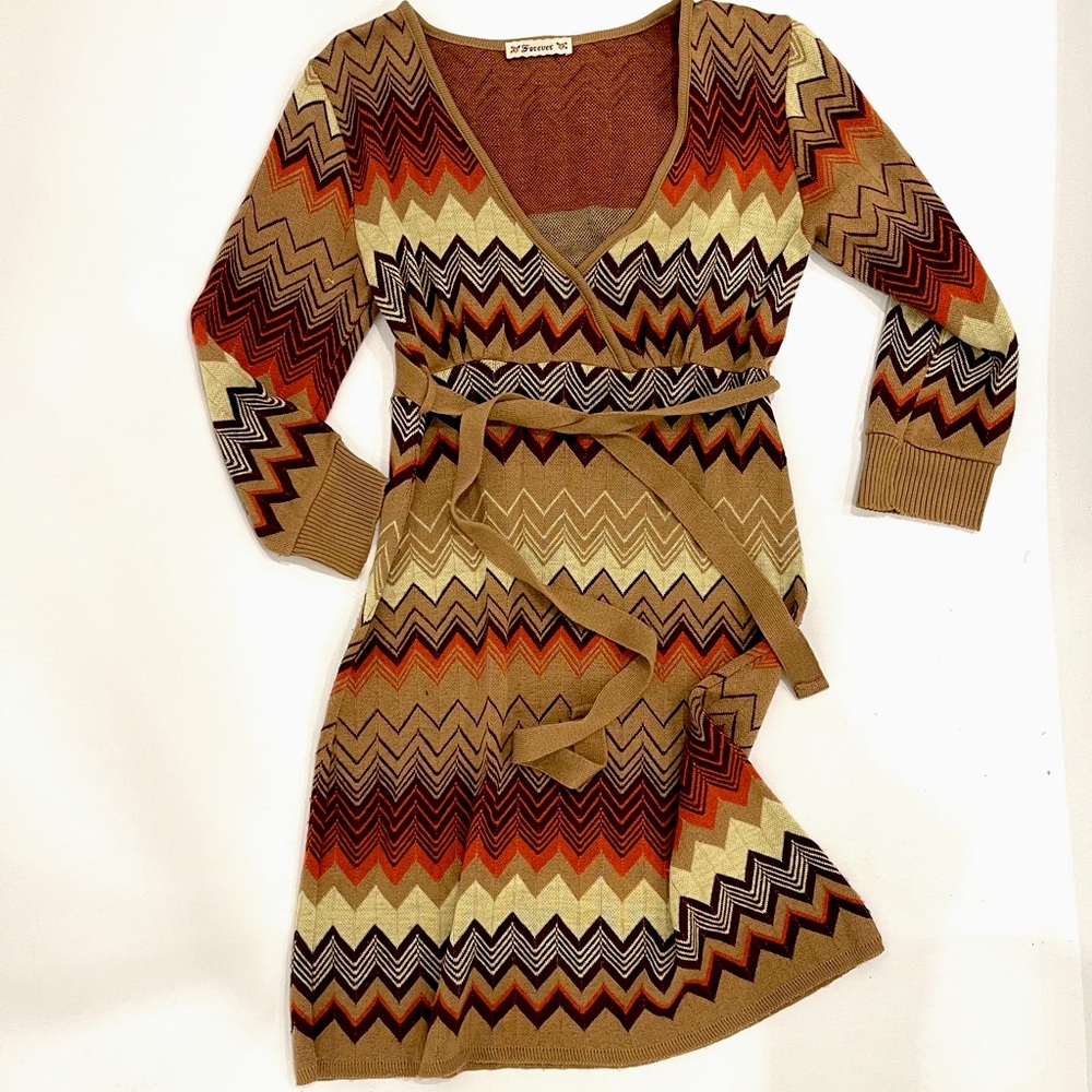 Forever 21 Chevron Dress with Belt